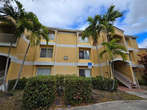 2622 NW 33rd St, Unit 2011, Oakland Park, FL 33309