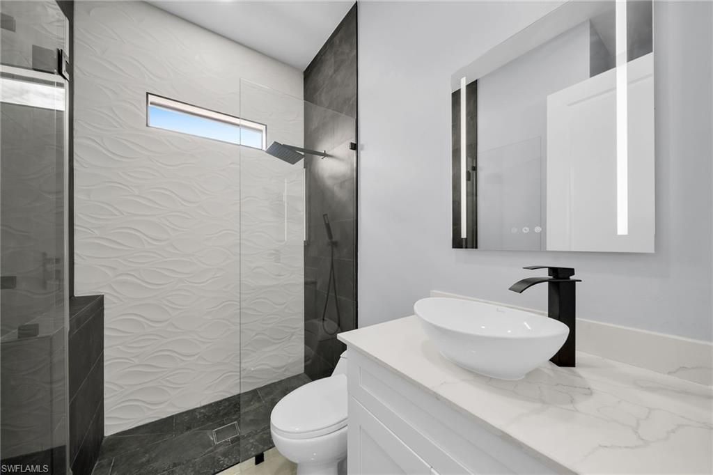 423 NW 6th Ter, Cape Coral, FL 33993 Photo