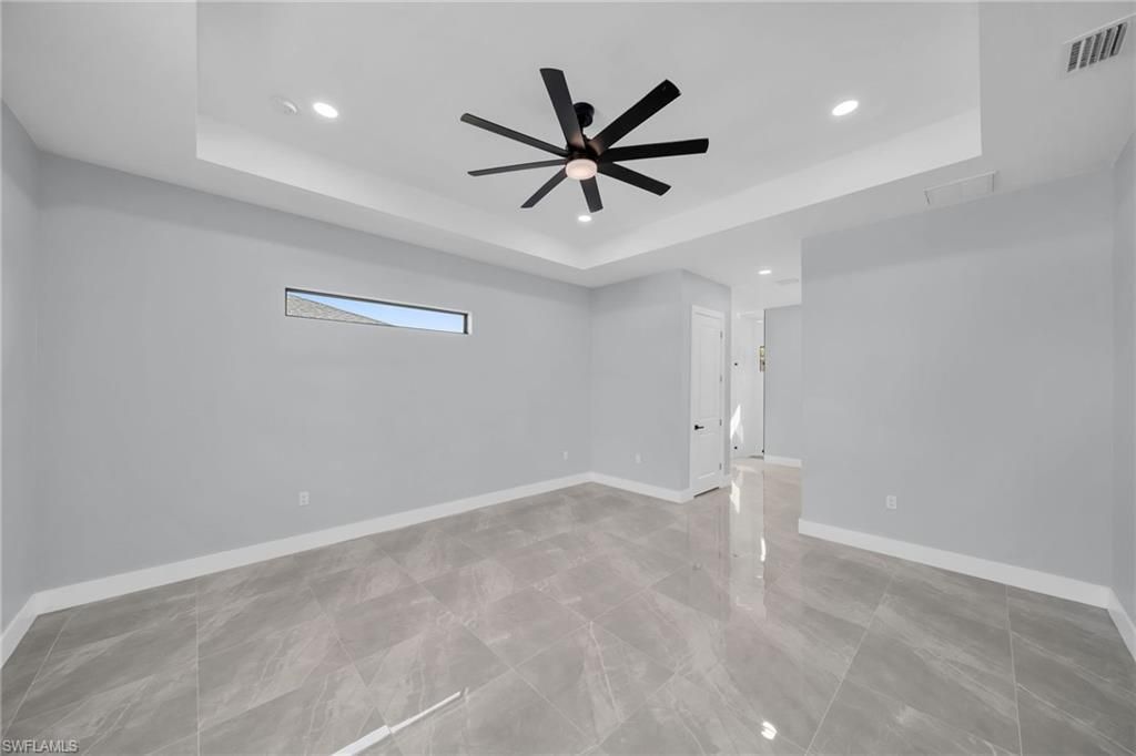 423 NW 6th Ter, Cape Coral, FL 33993 Photo