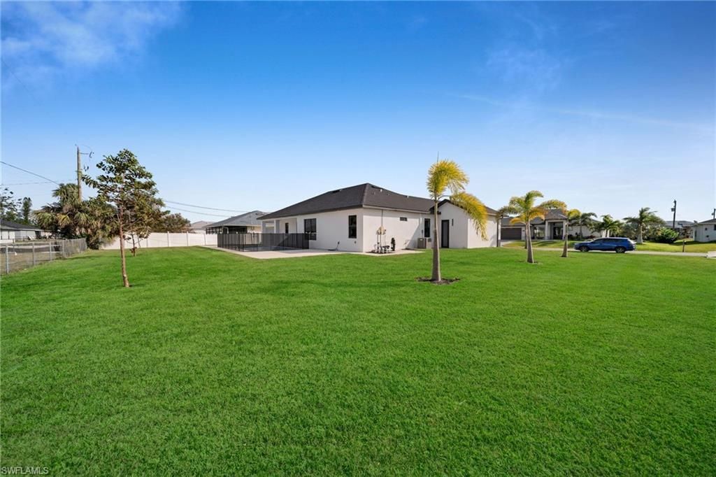 423 NW 6th Ter, Cape Coral, FL 33993 Photo