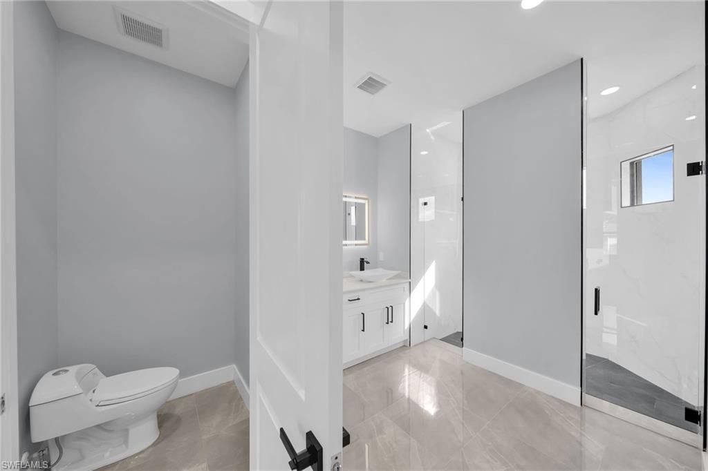 423 NW 6th Ter, Cape Coral, FL 33993 Photo