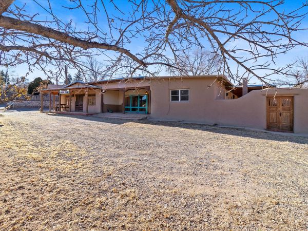 420 Camino Don Miguel, Santa Fe, NM 87505