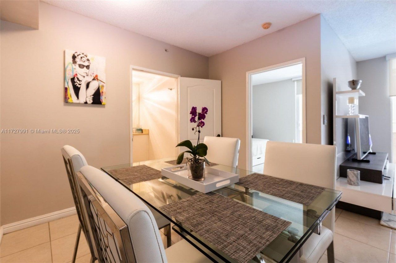 17555 E Atlantic Blvd, Unit 603, Sunny Isles Beach, FL 33160 Photo