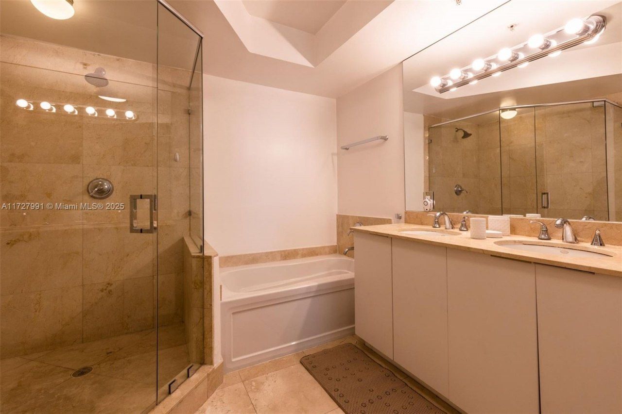 17555 E Atlantic Blvd, Unit 603, Sunny Isles Beach, FL 33160 Photo