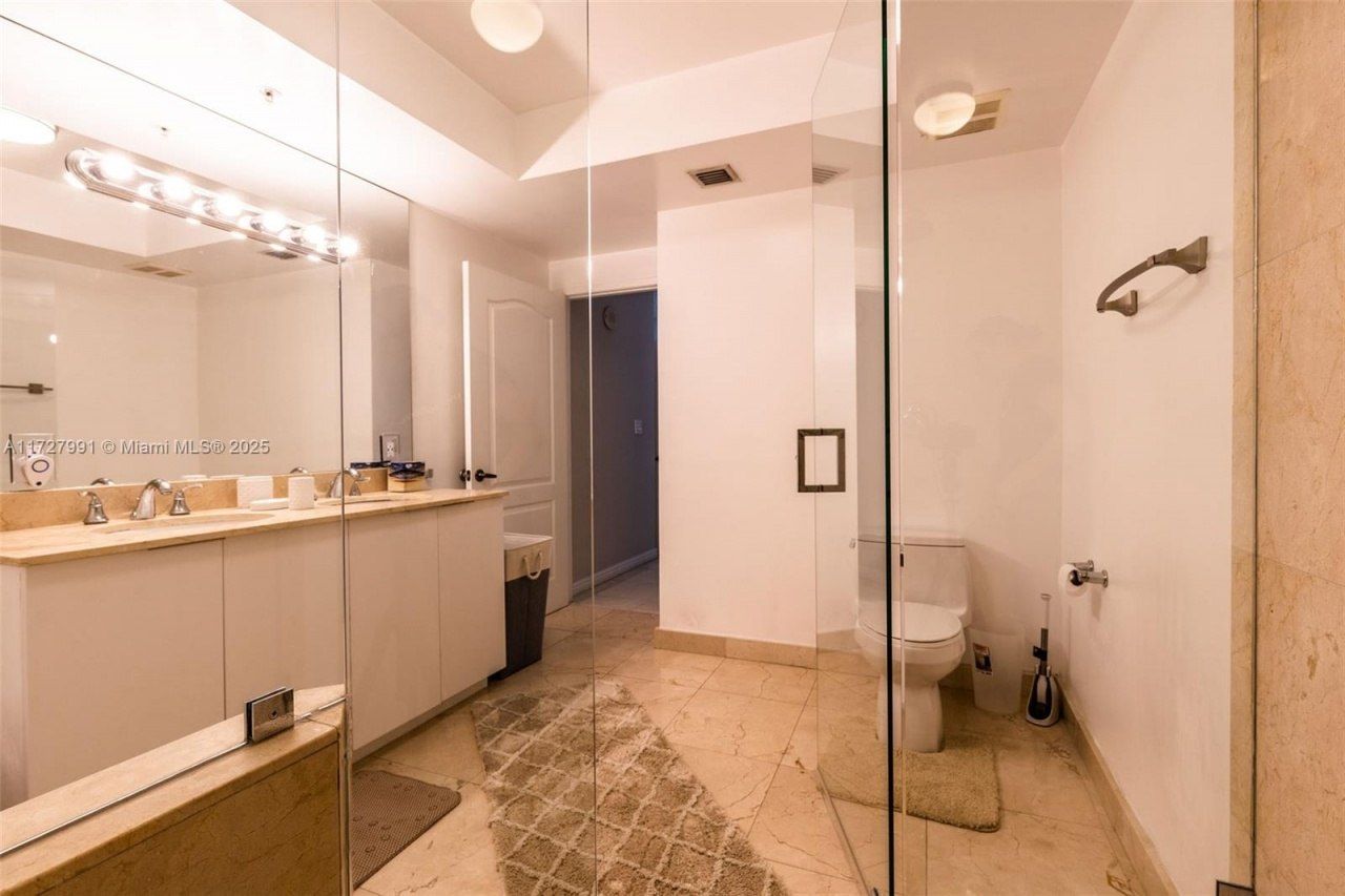 17555 E Atlantic Blvd, Unit 603, Sunny Isles Beach, FL 33160 Photo