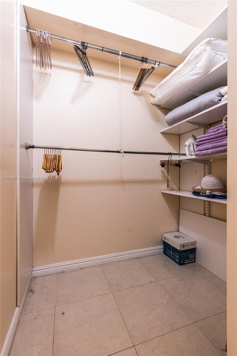 17555 E Atlantic Blvd, Unit 603, Sunny Isles Beach, FL 33160 Photo