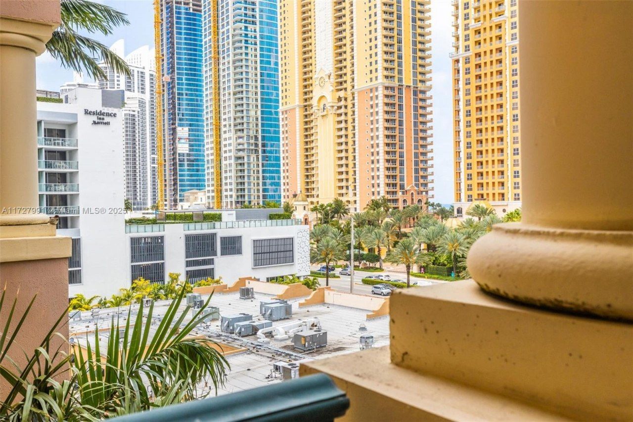 17555 E Atlantic Blvd, Unit 603, Sunny Isles Beach, FL 33160 Photo