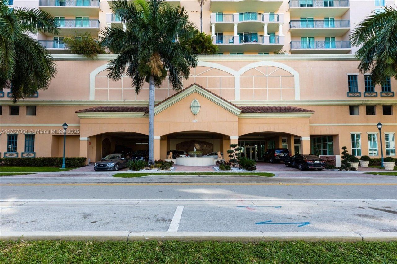 17555 E Atlantic Blvd, Unit 603, Sunny Isles Beach, FL 33160 Photo