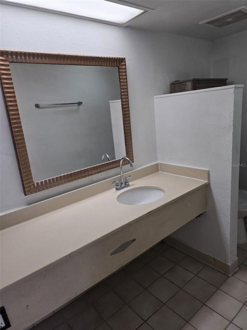 8421 S Orange Blossom Trail, Unit 441, Orlando, FL 32809 Photo