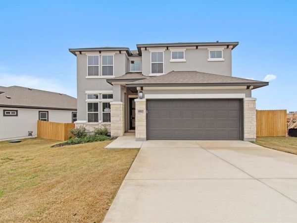 8512 Pine Muhly DR, Lago Vista, TX 78645