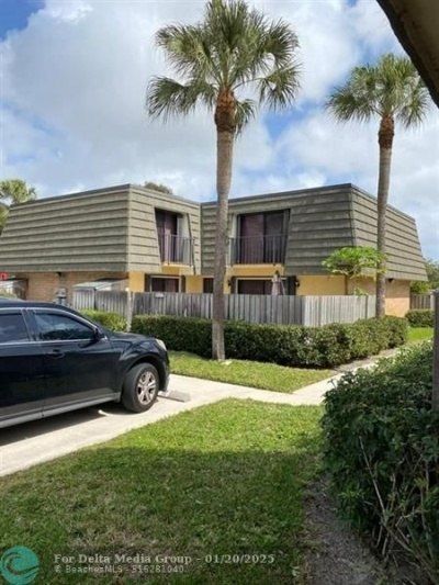 1204 12th Way, West Palm Beach, FL 33407 Photo