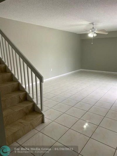1204 12th Way, West Palm Beach, FL 33407 Photo