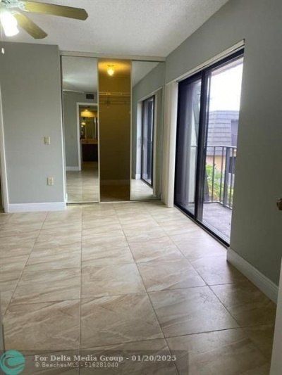 1204 12th Way, West Palm Beach, FL 33407 Photo