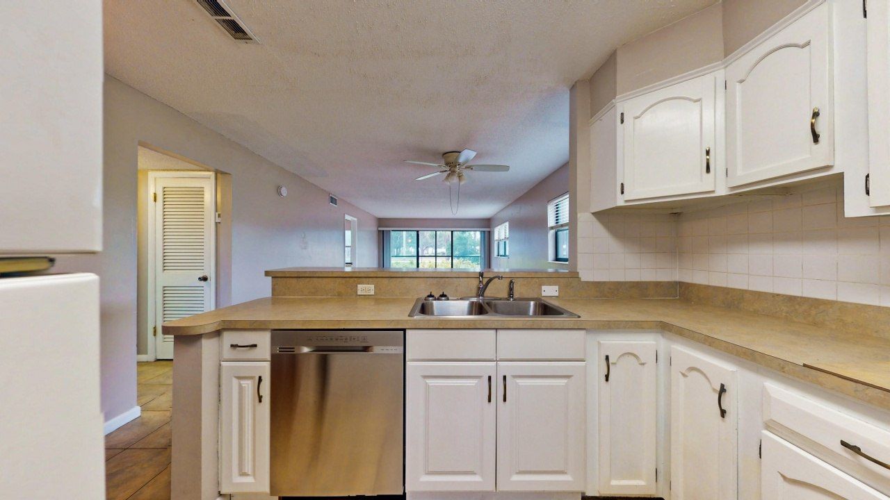 701 N Indian River Drive, Unit 107, Fort Pierce, FL 34950 Photo
