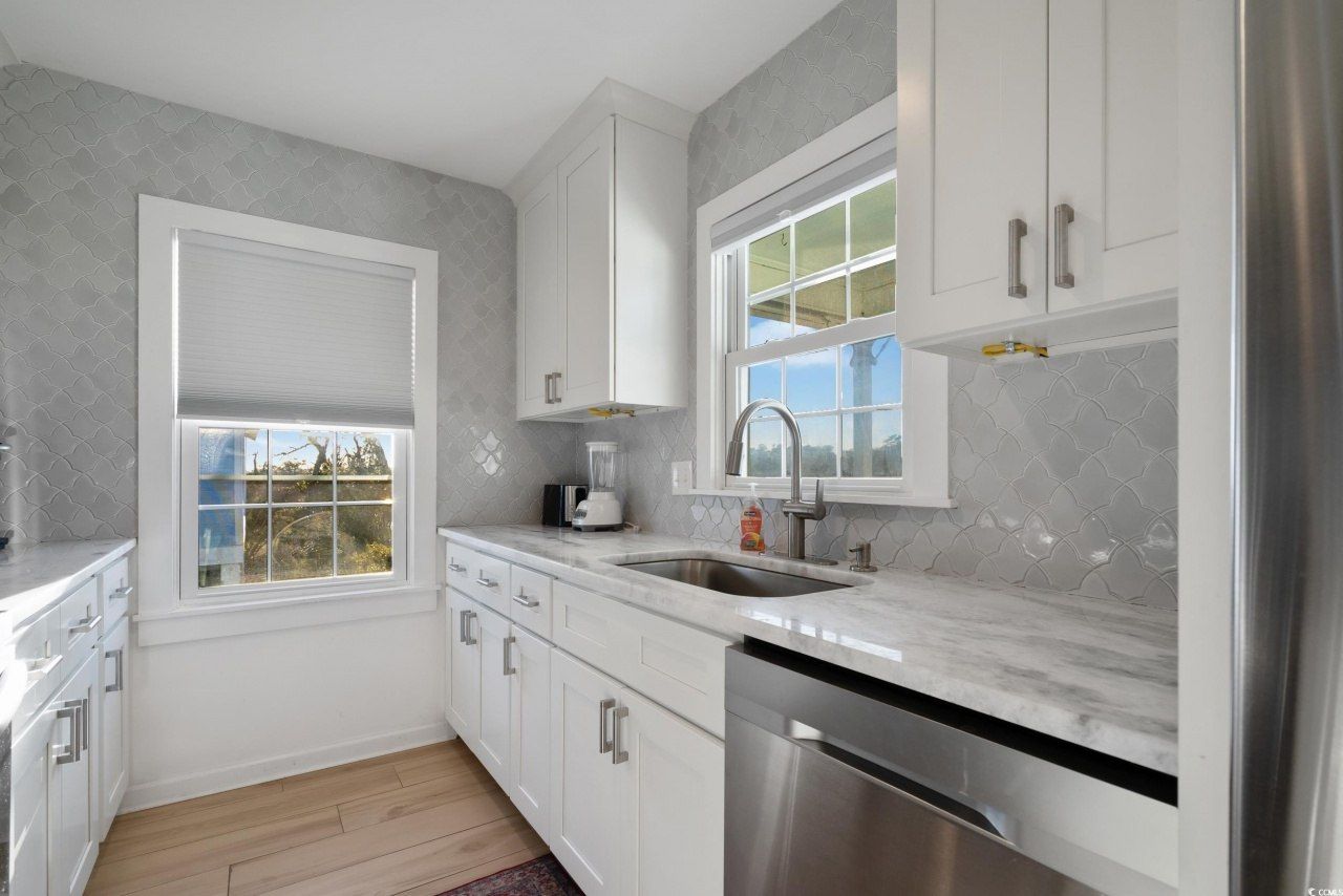 147 Anglers Dr. Photo 12