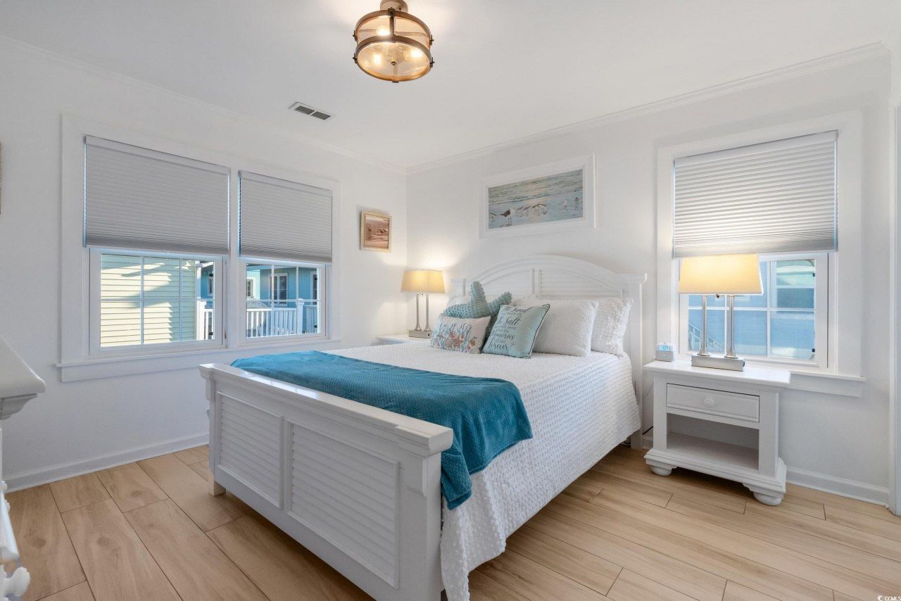 147 Anglers Dr. Photo 13