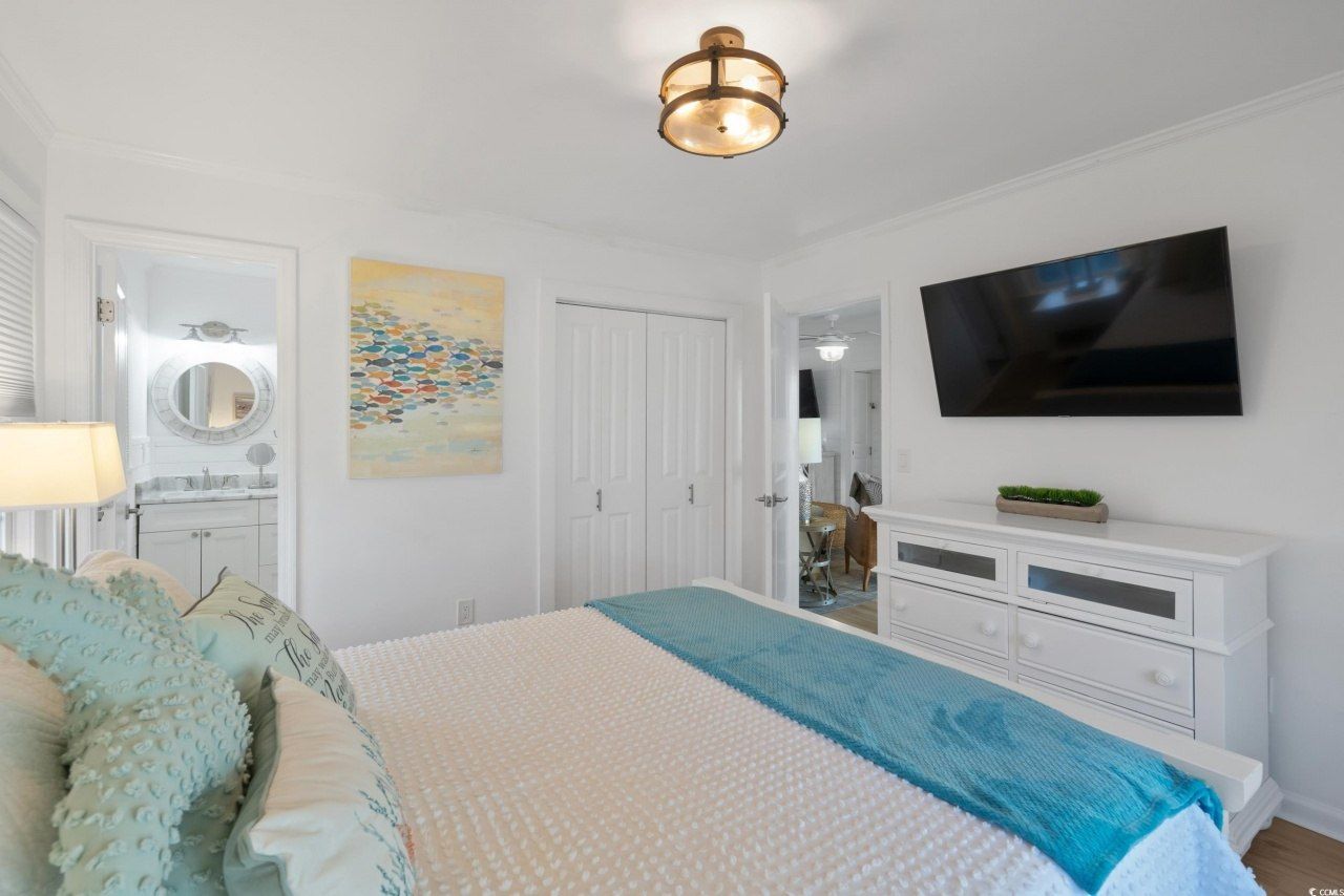 147 Anglers Dr. Photo 15