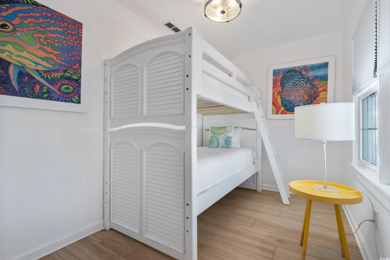 147 Anglers Dr. Photo 18