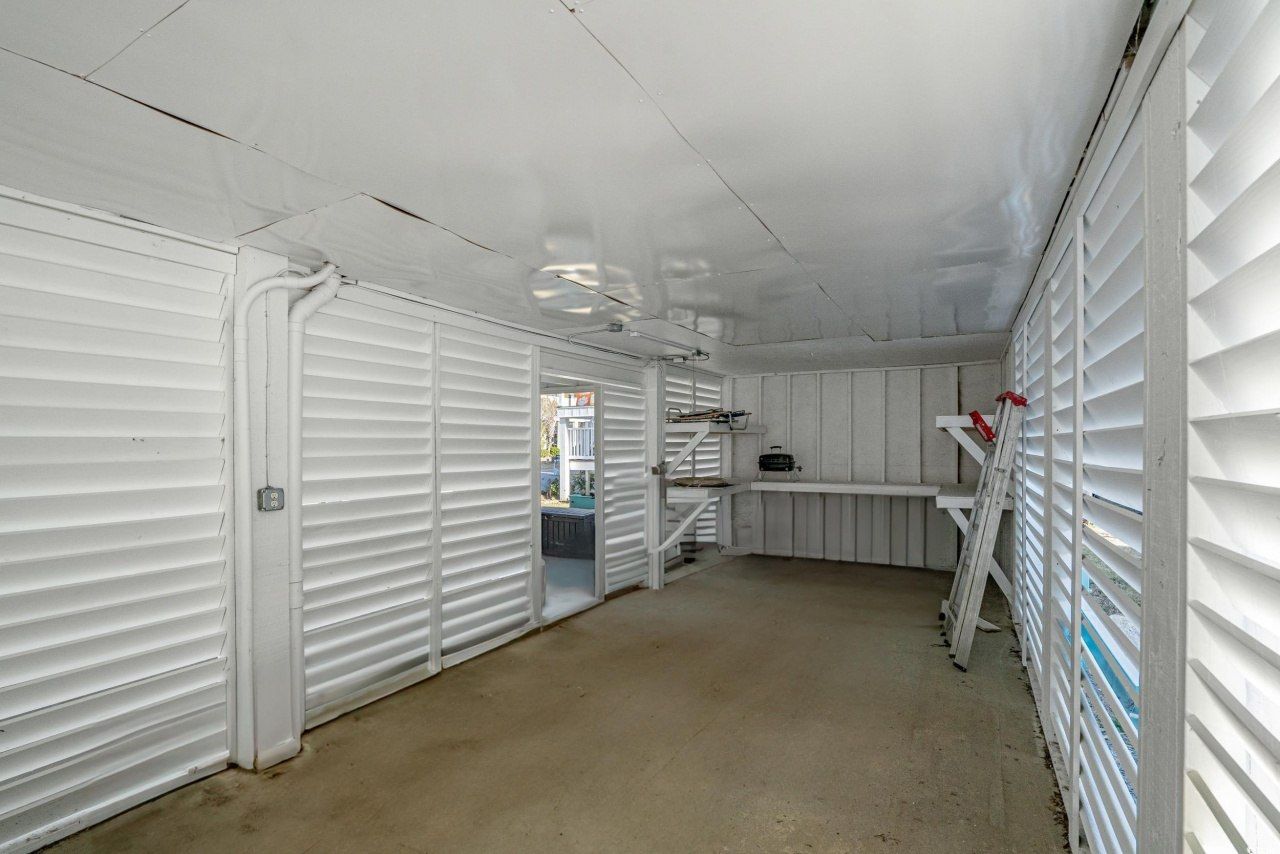 147 Anglers Dr. Photo 31