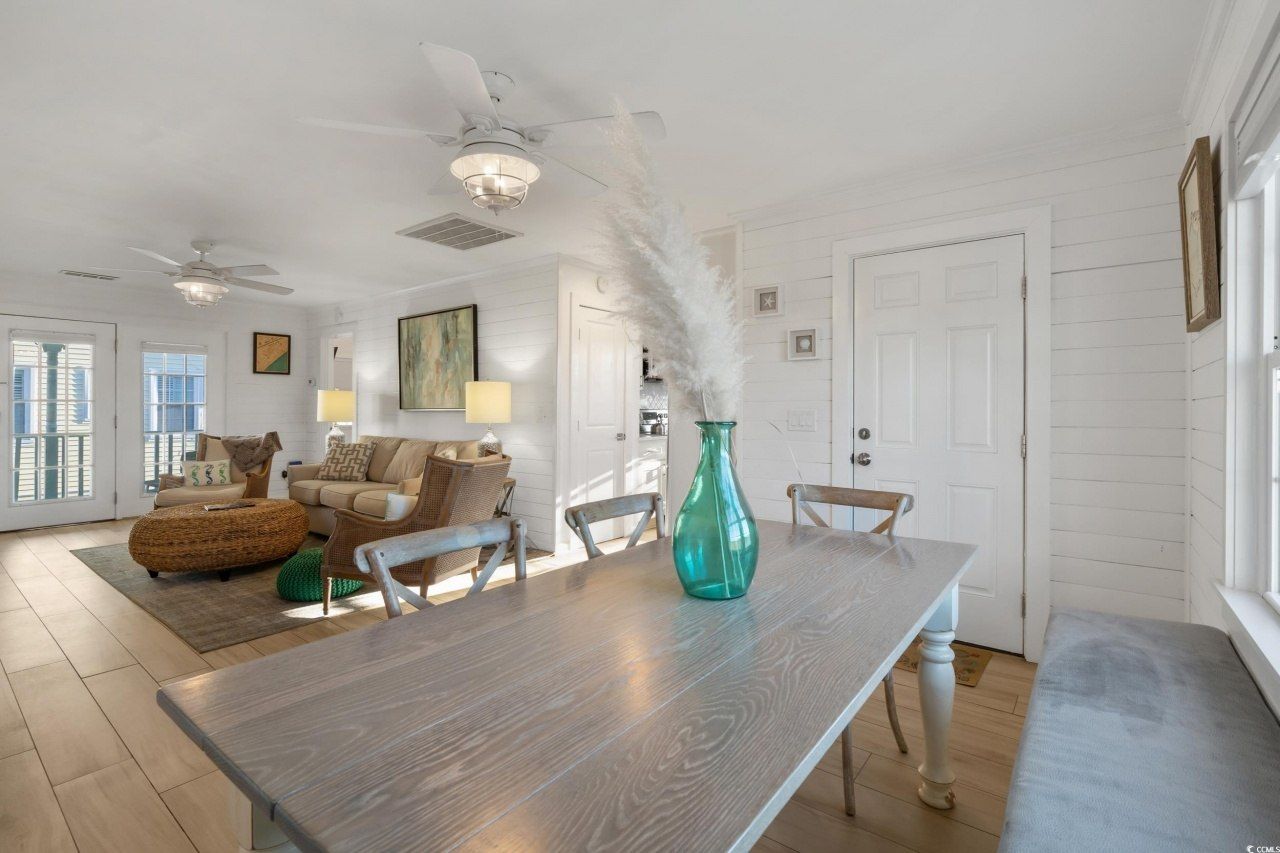 147 Anglers Dr. Photo 8