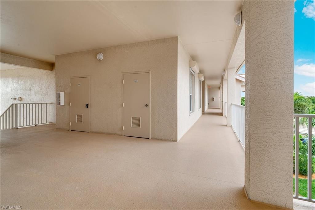 9190 Southmont Cv, Unit 306, Fort Myers, FL 33908 Photo