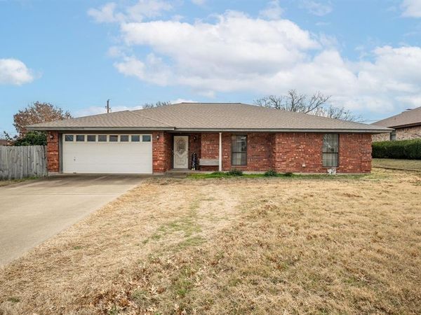 130 Ben Hogan Drive, Stephenville, TX 76401