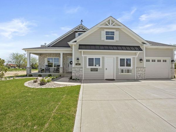 1540 Brackenbury Lane, Crown Point, IN 46307