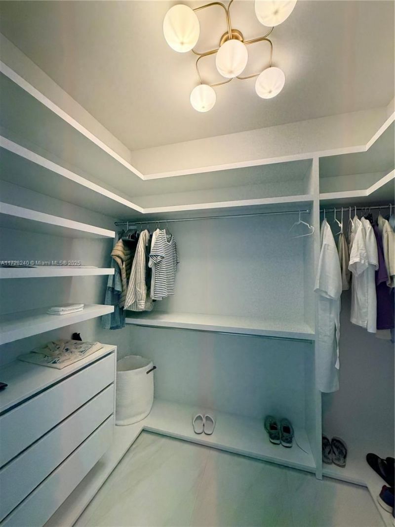 17550 Collins Ave, Unit 601, Sunny Isles Beach, FL 33160 Photo