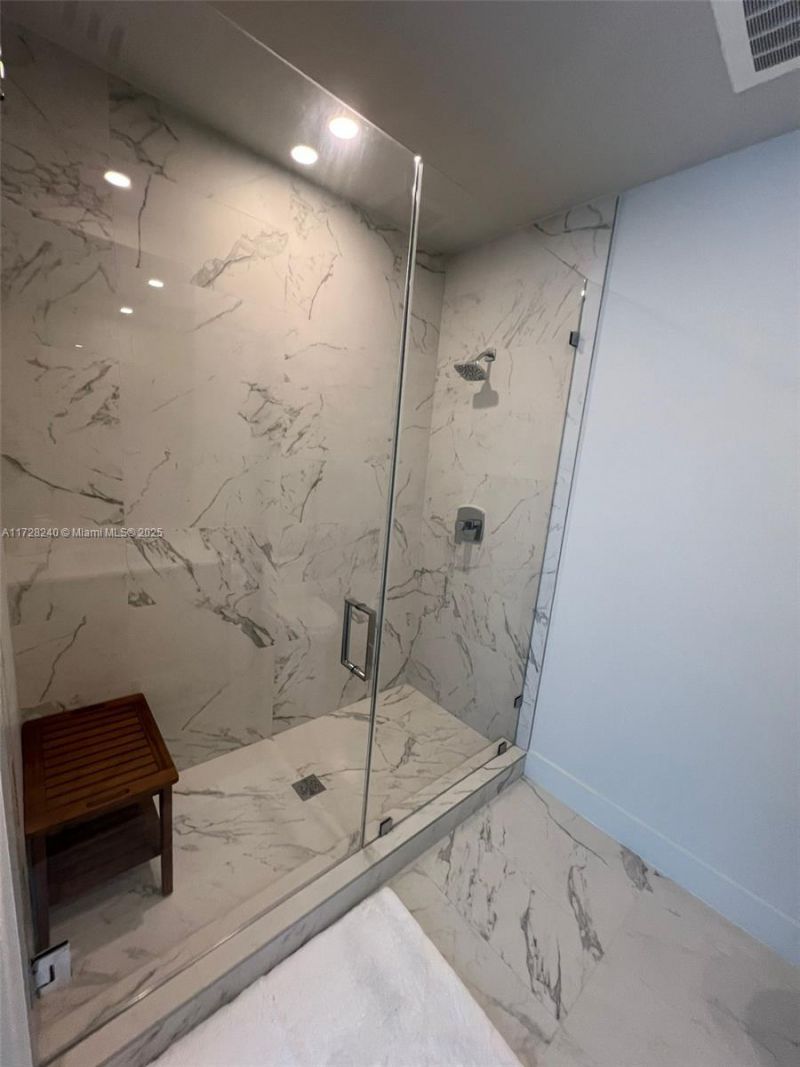 17550 Collins Ave, Unit 601, Sunny Isles Beach, FL 33160 Photo