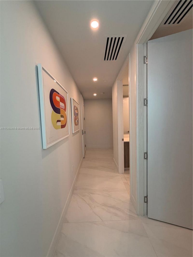 17550 Collins Ave, Unit 601, Sunny Isles Beach, FL 33160 Photo