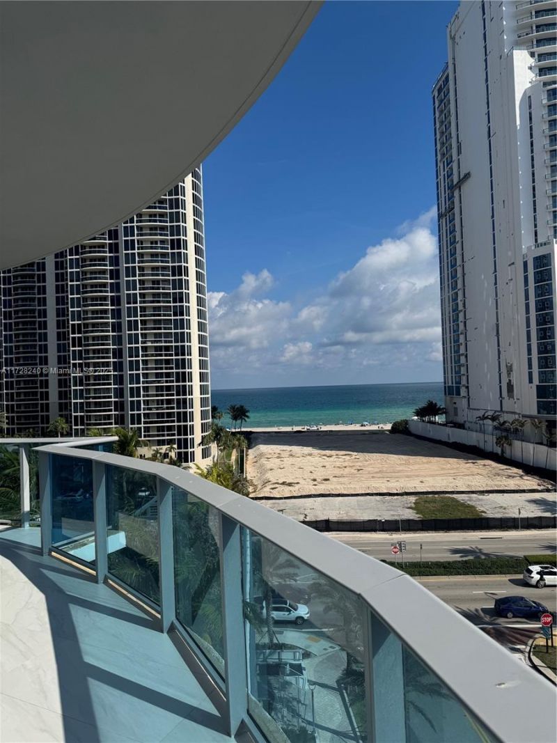 17550 Collins Ave, Unit 601, Sunny Isles Beach, FL 33160 Photo