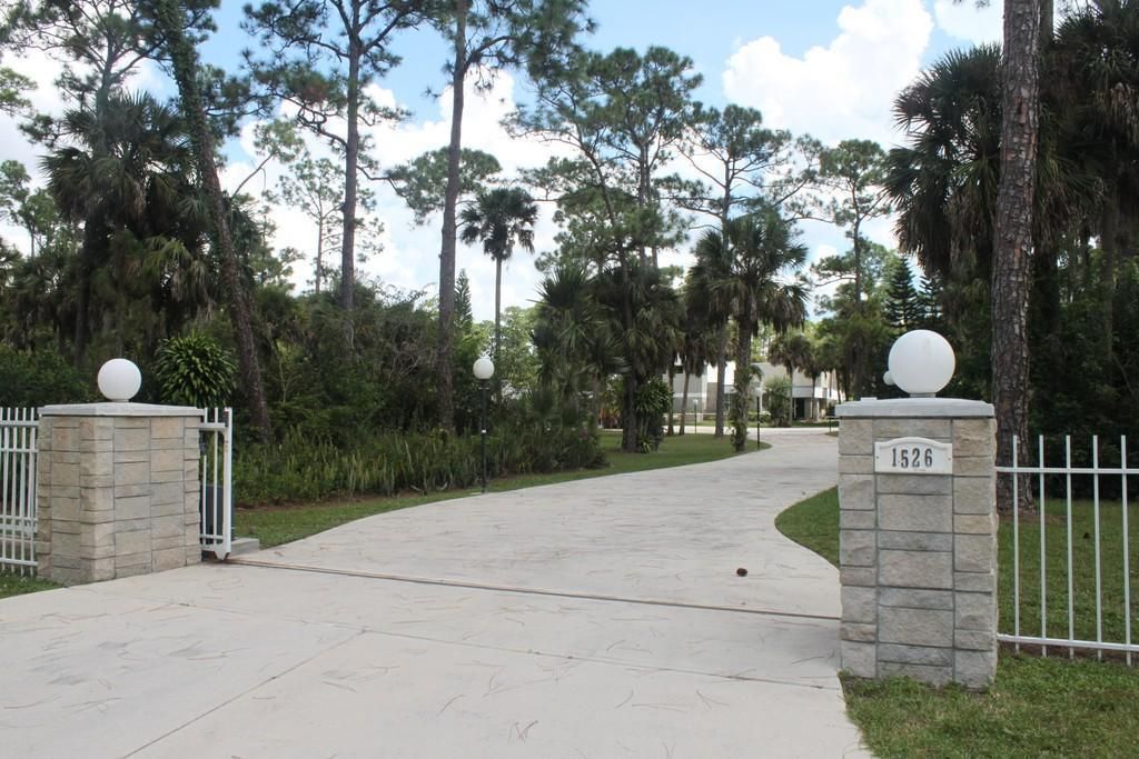 17755 Fox Trail Lane, Loxahatchee, FL 33470 Photo