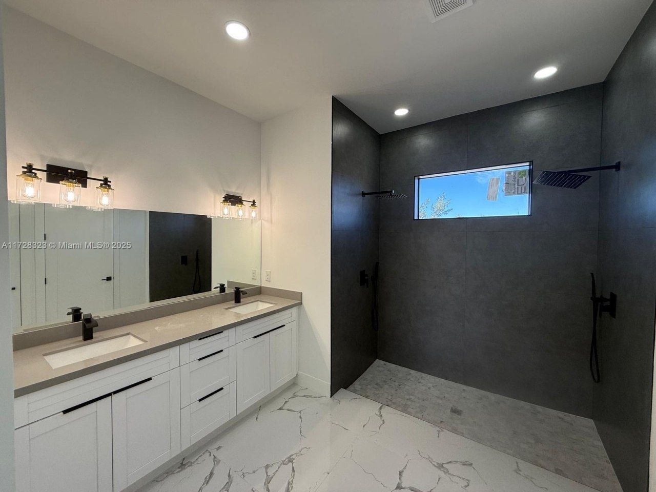 1320 NE 14th Ave, Cape Coral, FL 33909 Photo