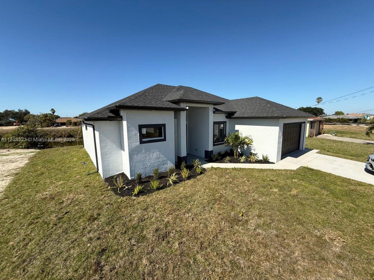 1320 NE 14th Ave, Cape Coral, FL 33909 Photo