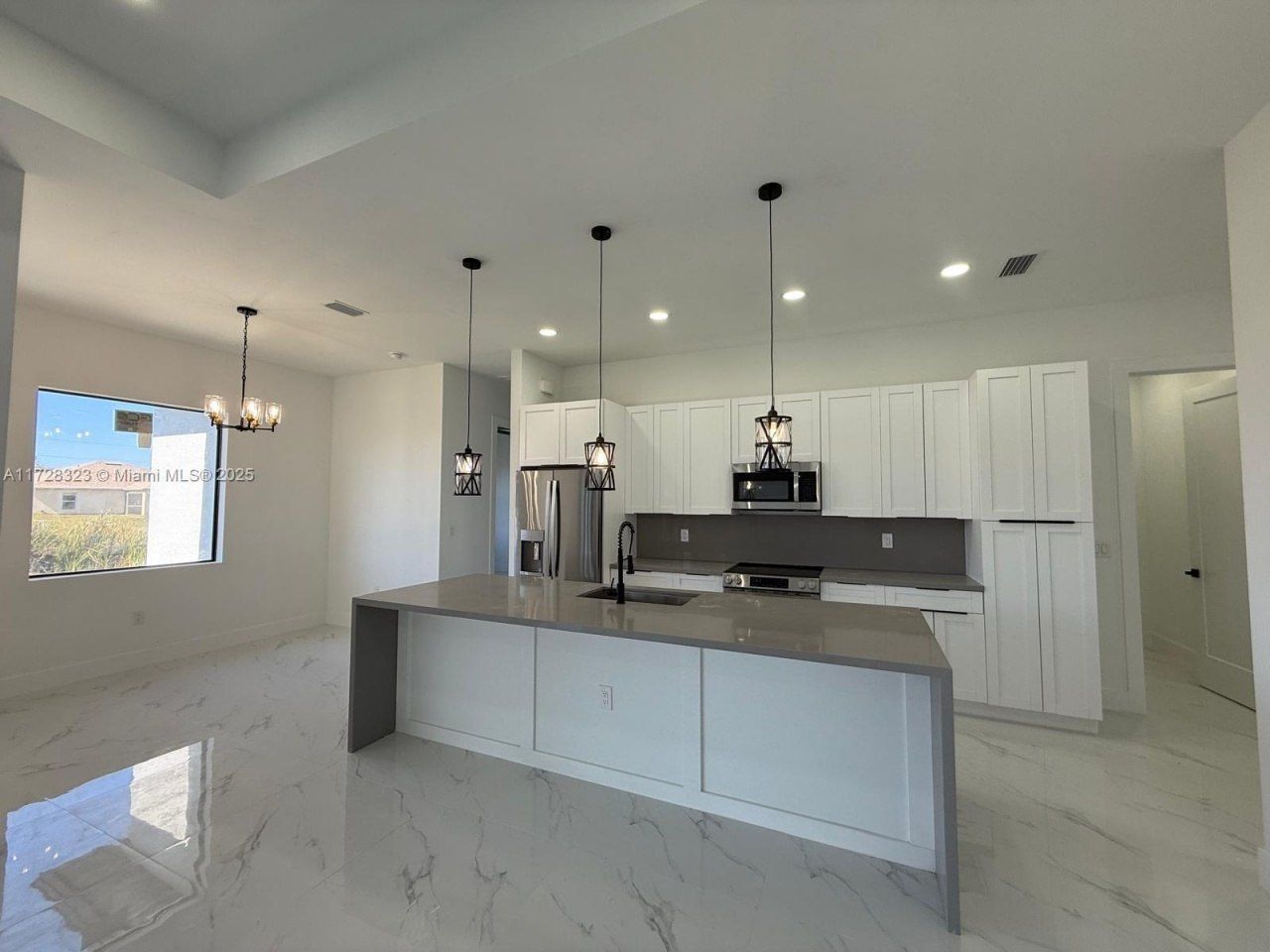 1320 NE 14th Ave, Cape Coral, FL 33909 Photo