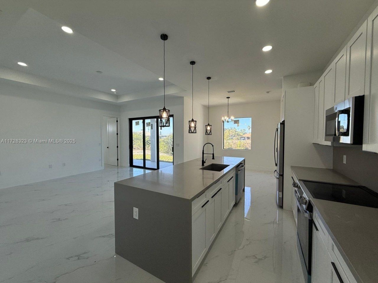1320 NE 14th Ave, Cape Coral, FL 33909 Photo