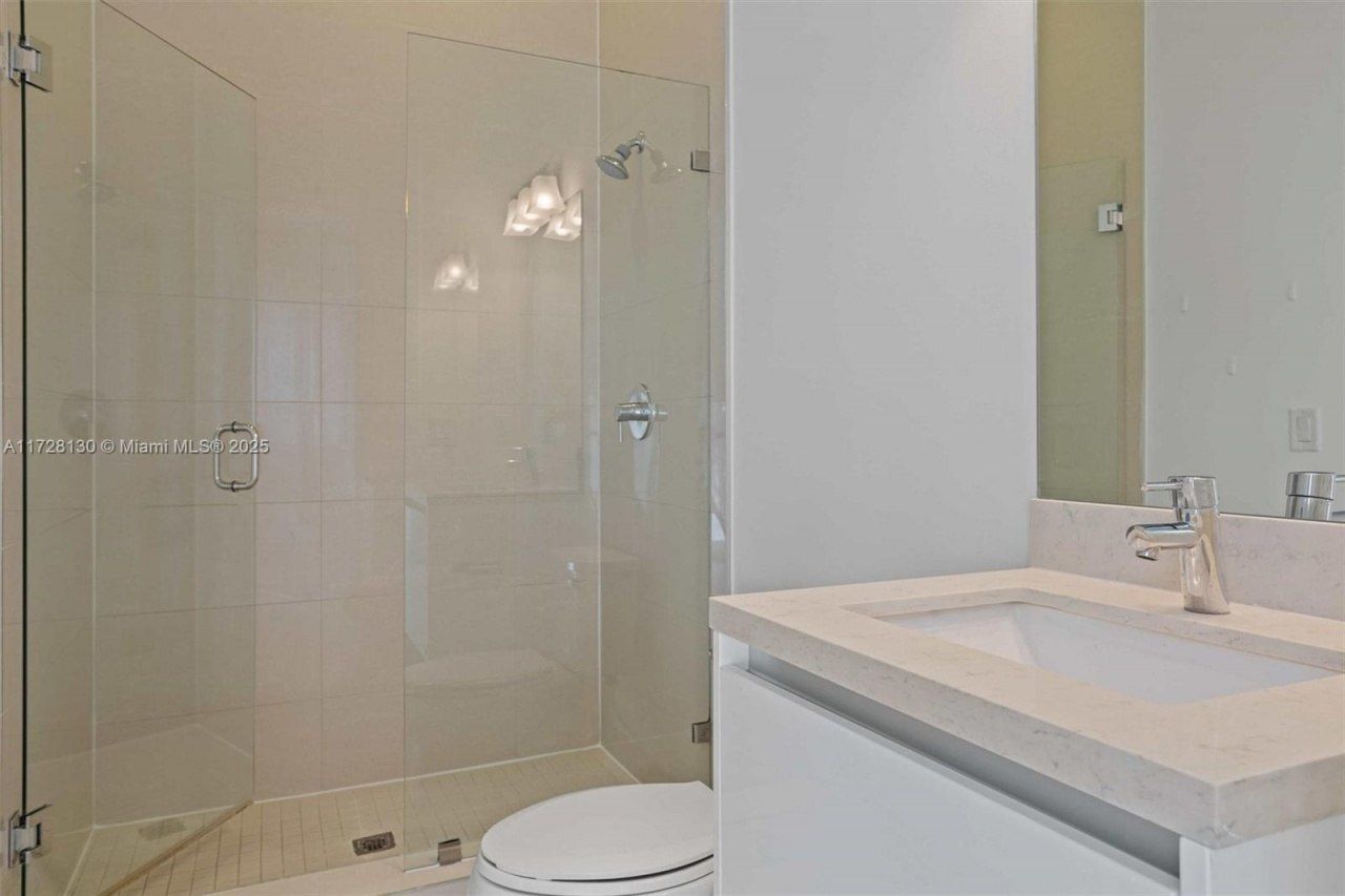 10296 NW 74th Ter, Doral, FL 33178 Photo