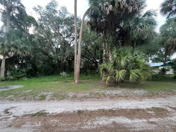 183RD AVENUE, HAWTHORNE, FL 32640