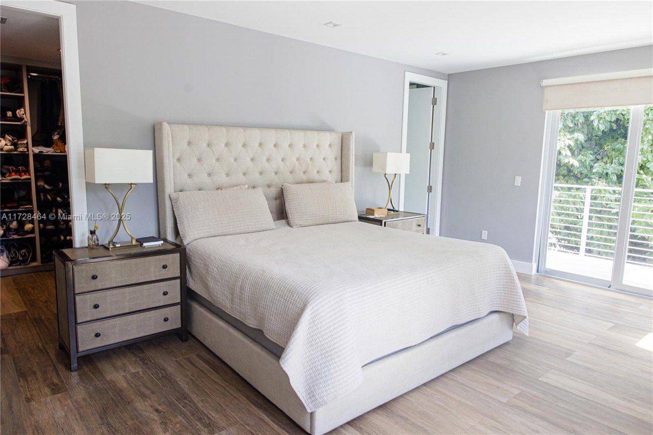 6790 SW 72 Street, South Miami, FL 33143 Photo