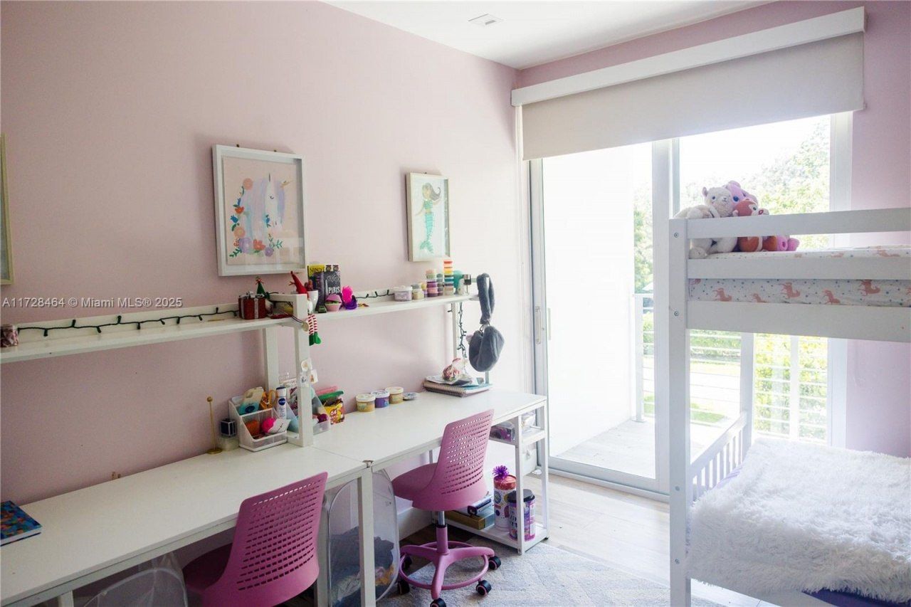 6790 SW 72 Street, South Miami, FL 33143 Photo