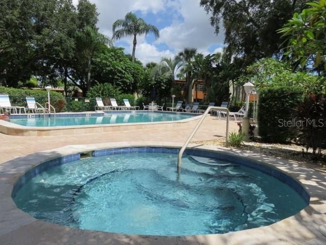 142 Pineneedle Drive, Unit 142U, Bradenton, FL 34210 Photo