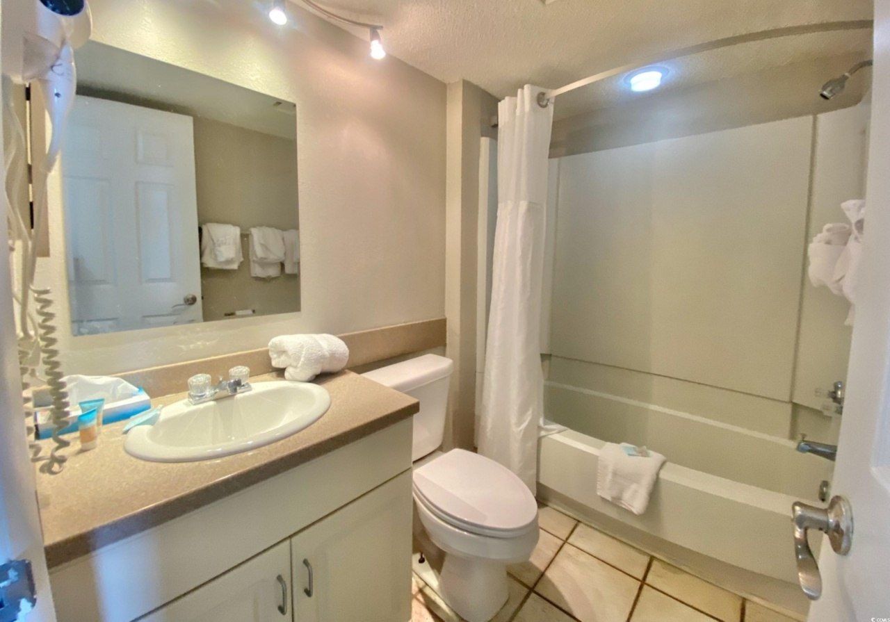 9550 Shore Dr. Photo 21