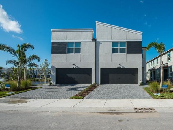 3916 SE Mentmore Lane, Stuart, FL 34997