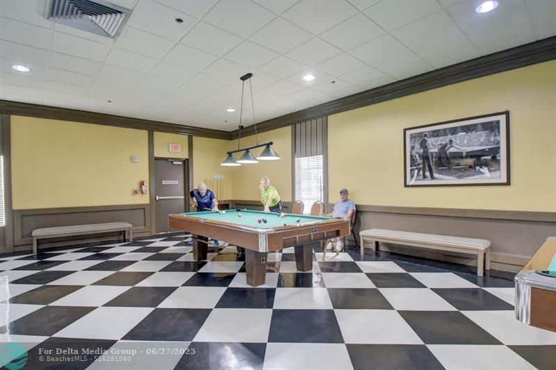 204 Burgundy E, Unit 204, Delray Beach, FL 33484 Photo