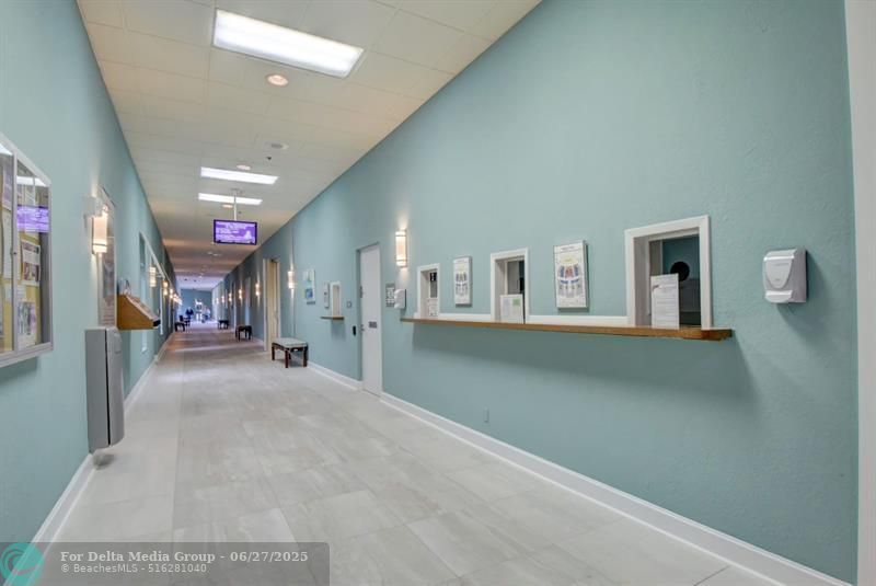 204 Burgundy E, Unit 204, Delray Beach, FL 33484 Photo