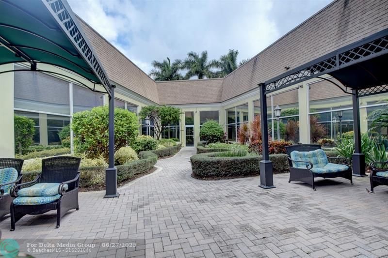 204 Burgundy E, Unit 204, Delray Beach, FL 33484 Photo