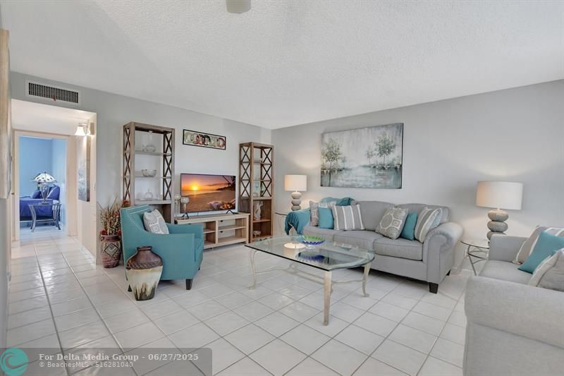 204 Burgundy E, Unit 204, Delray Beach, FL 33484 Photo
