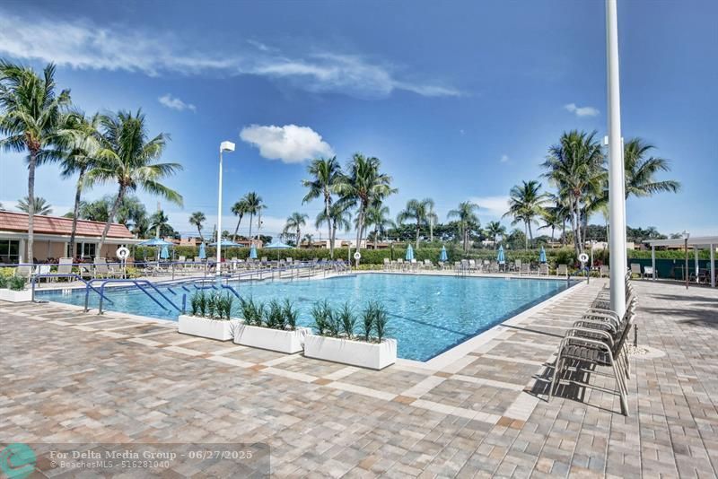 204 Burgundy E, Unit 204, Delray Beach, FL 33484 Photo