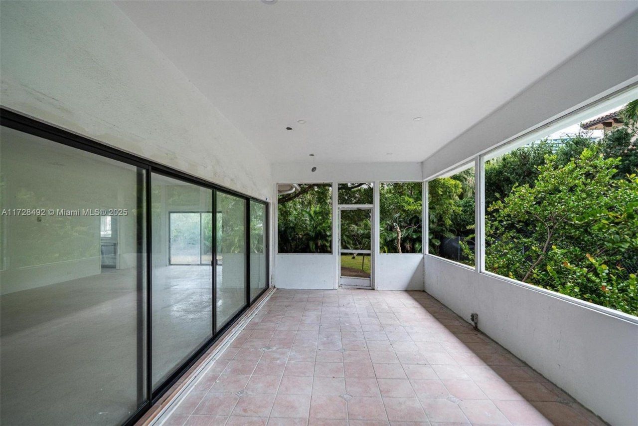 253 Bal Cross Dr, Bal Harbour, FL 33154 Photo