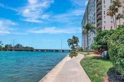 5200 Brittany Drive S, Unit 1110, Saint Petersburg, FL 33715 Photo